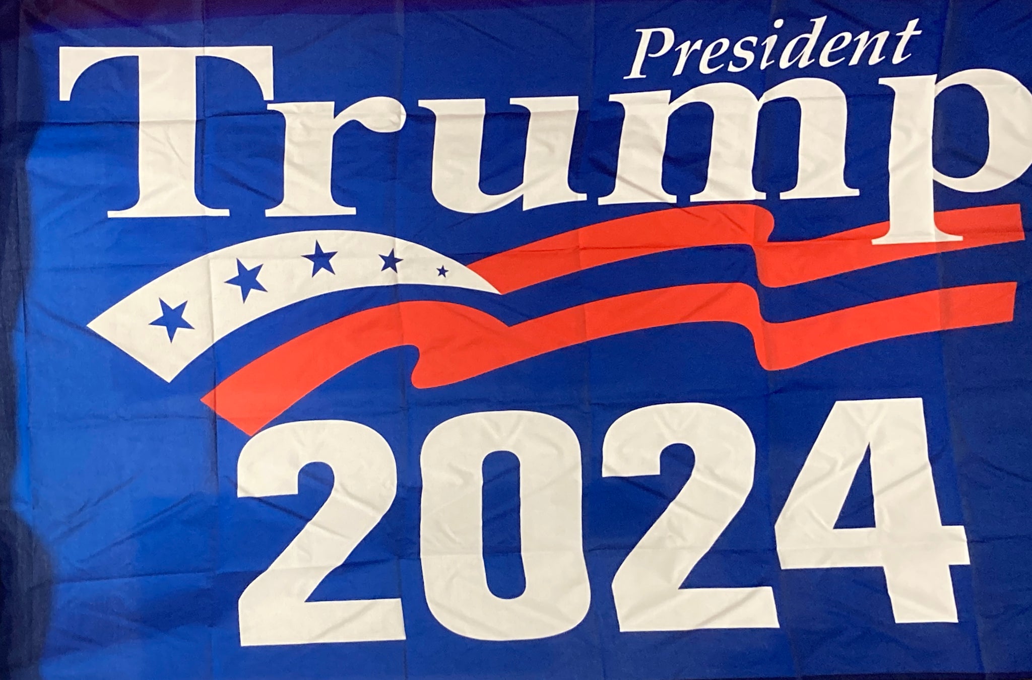 3X5' "Trump 2024" Flag (Red or Blue)
